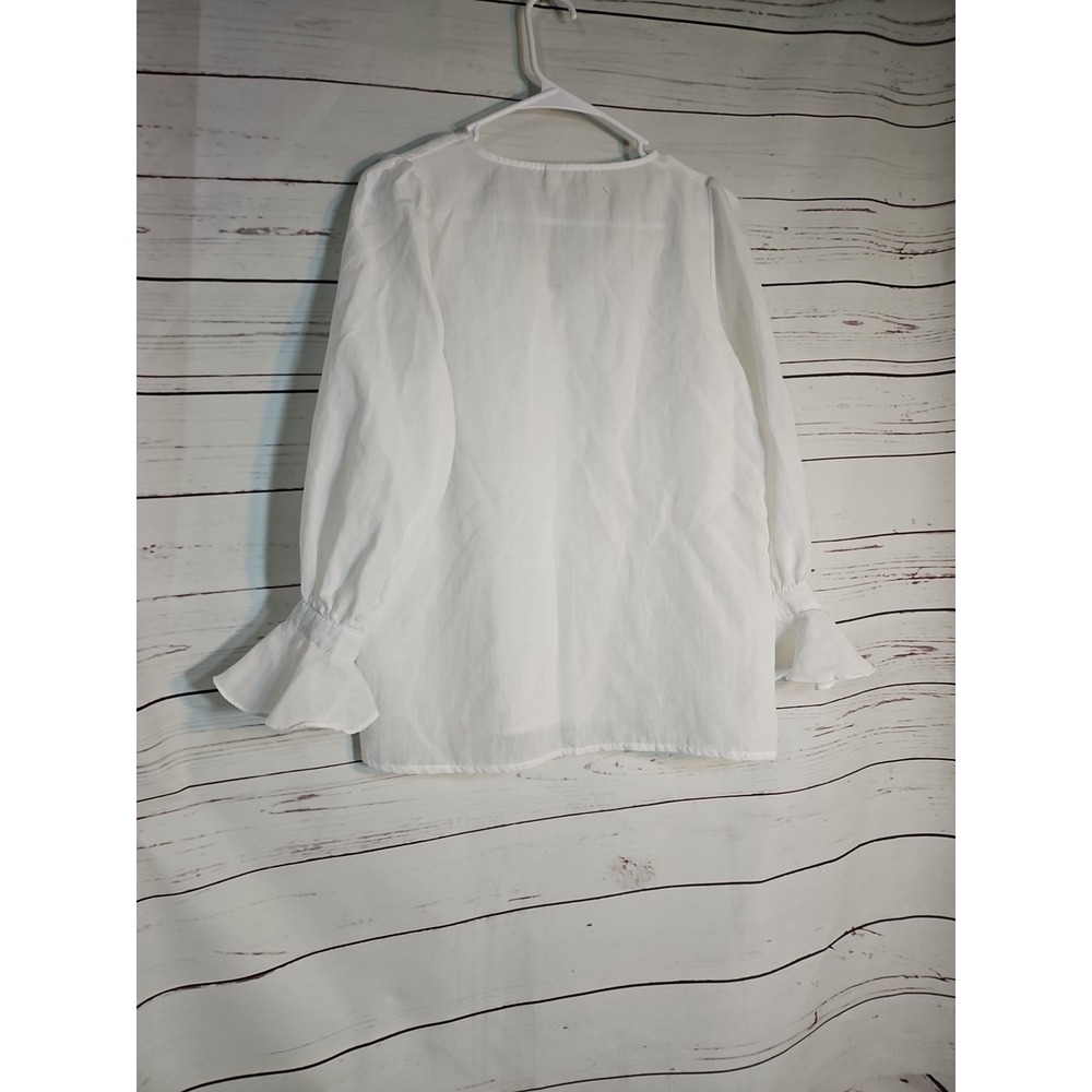 T.W2 White V-Neck Button Down Blouse Long Sleeve Ruffle Cuff Top Womens M - Picture 2 of 7